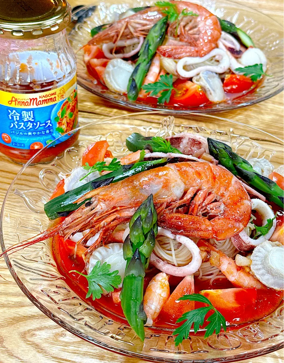 カゴメアンナマンマの冷製パスタソースを使ってお家で簡単ペスカトーレ|Blueberry🫐さん