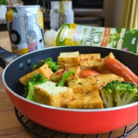 厚揚げとｳｨﾝﾅｰのｱﾋｰｼﾞｮ