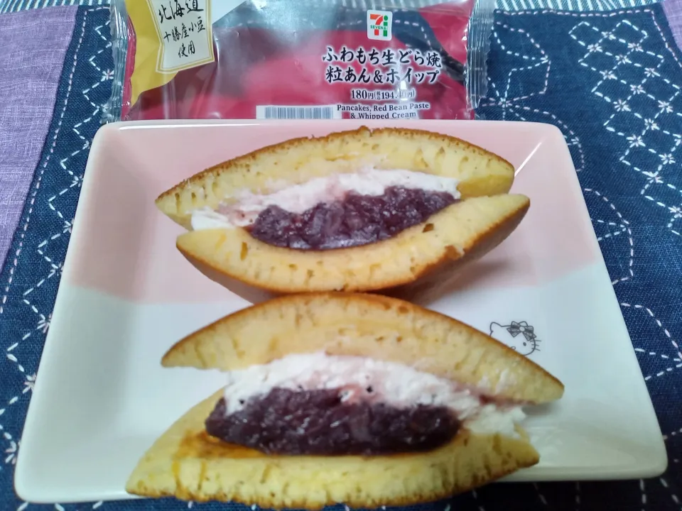 ふわもち 生どら焼き つぶあん&ホイップ 切ってみました|よっちびやばんぶーさん