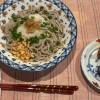 お昼ご飯🎵なめこおろし蕎麦|kiyominさん