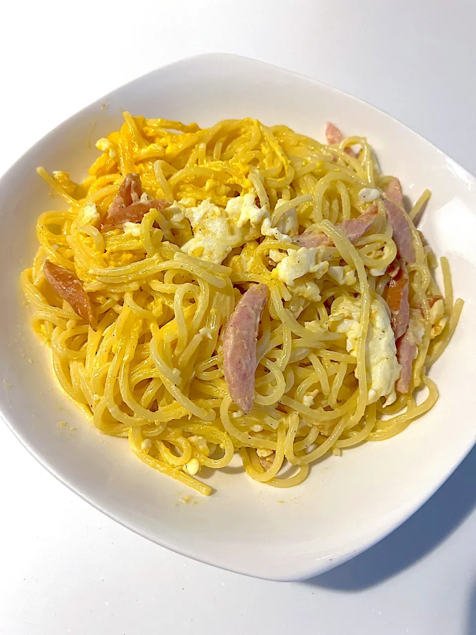 牛乳とウィンナーのカルボナーラ|あいこさん