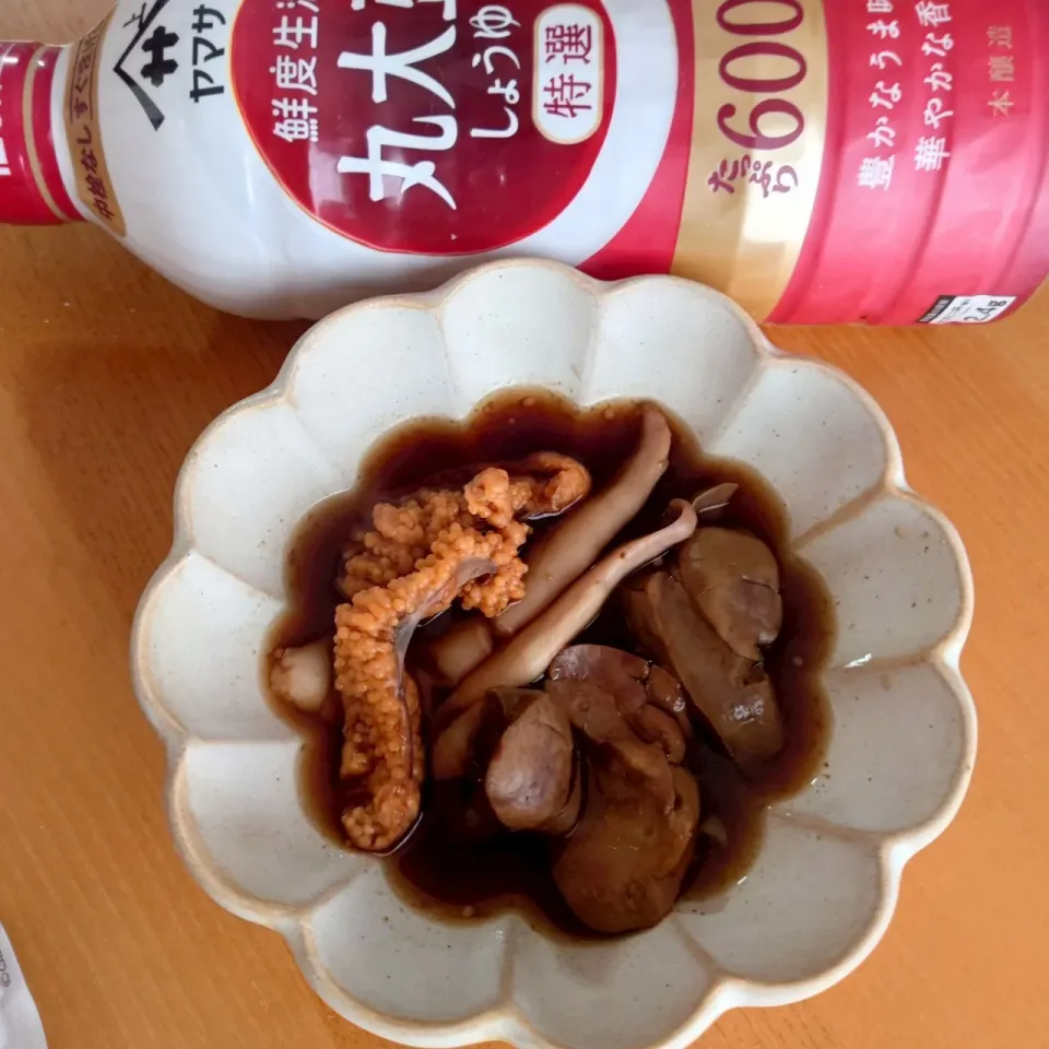 ビワマスの肝白子卵のヤマサ丸大豆醤油煮込み|タマ三郎さん