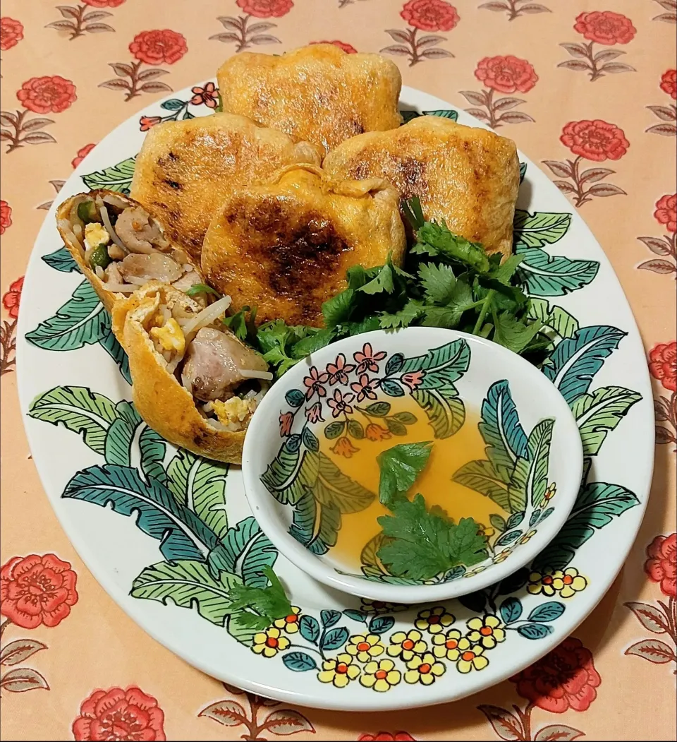 Falco*さんのアイデア！ガパオ包み焼きパクチー添え|きつねさん