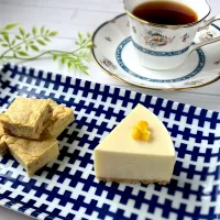 コンポタ🌽レアチーズケーキ(画像右側)|紅茶とお菓子と時々ごはんさん
