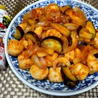 ある物で炒め🍆🧅|ちゃっぴ〜さん