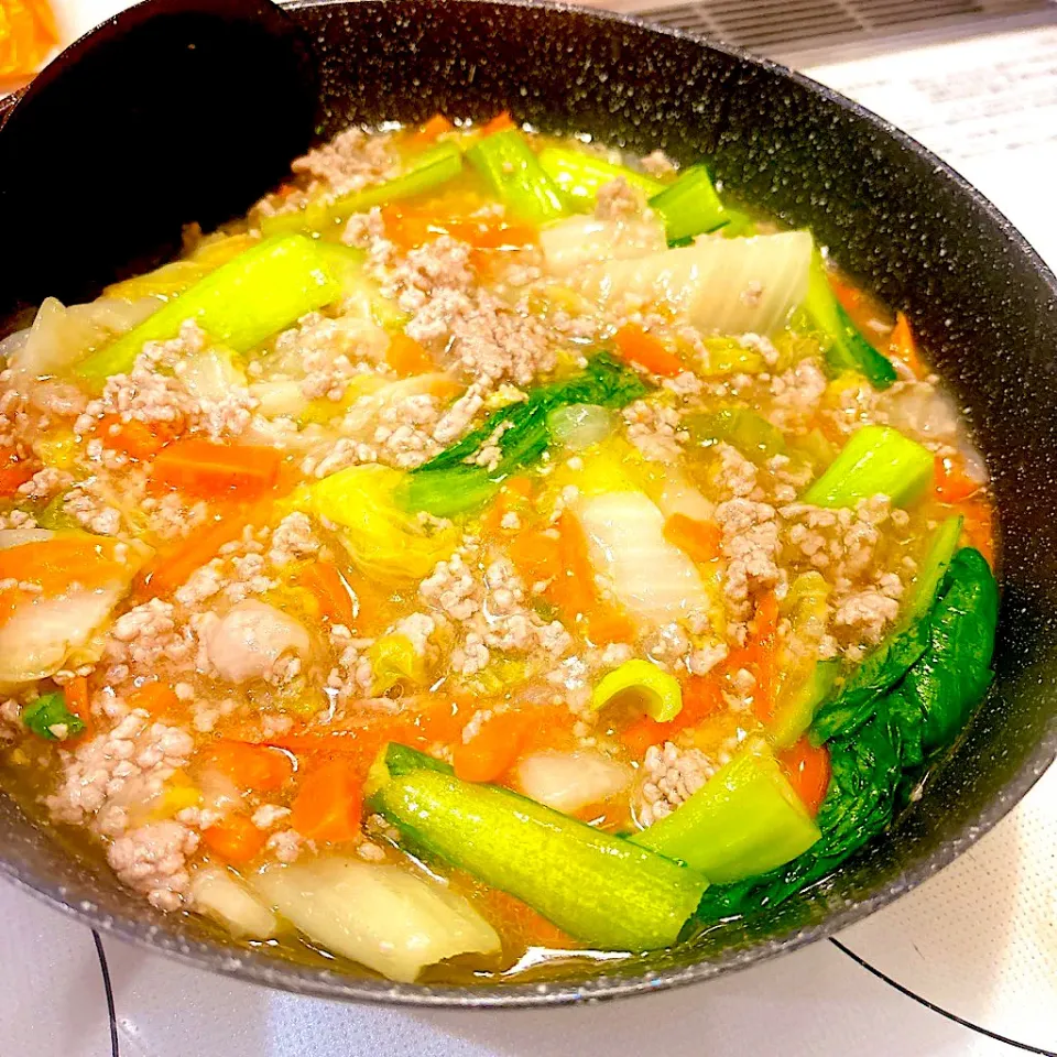 簡単！豚ひき肉と野菜の中華丼|桃仙メル🍑さん