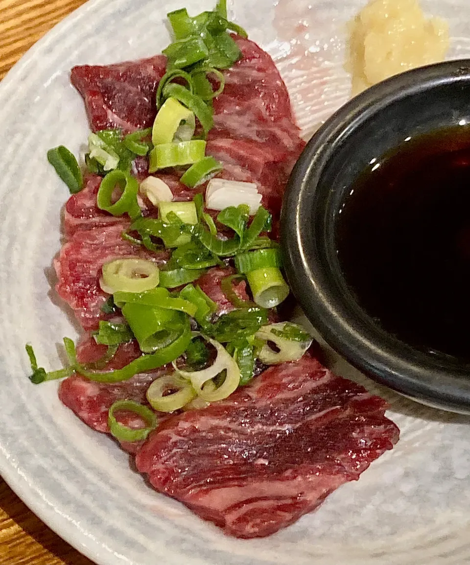 トロ鯨肉の刺身🐳|Kojiさん