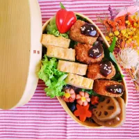 コロッケ弁当
　コロッケ
　シャウエッセン
　出汁巻きたまご

美味しくできました✨|ふかふかごはんさん