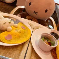 ミッフィーちゃんのオムライス|De trois,M   cookpad料理教室元講師さん