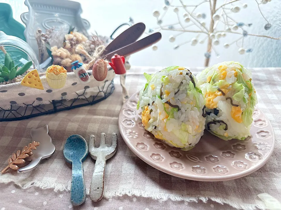 レタスおにぎり🍙|がぁがさん
