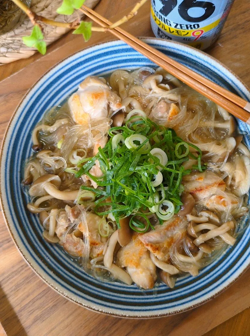 鶏としめじの春雨ｽｰﾌﾟ煮|まりおさん