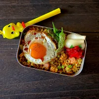 カレーピラフお弁当|mihooobuuさん