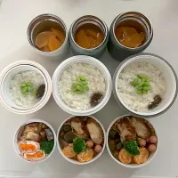 チーズハンバーグ
こんにゃくごぼう甘辛煮
卵焼き
ハムエッグ
チーズウインナー
ブロッコリー
枝豆
のり弁
🍊|ayumomさん