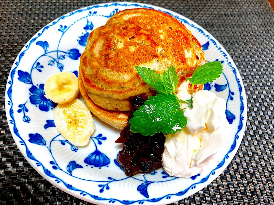 よもぎパンケーキ　あんこと生クリーム添え|cocoaさん