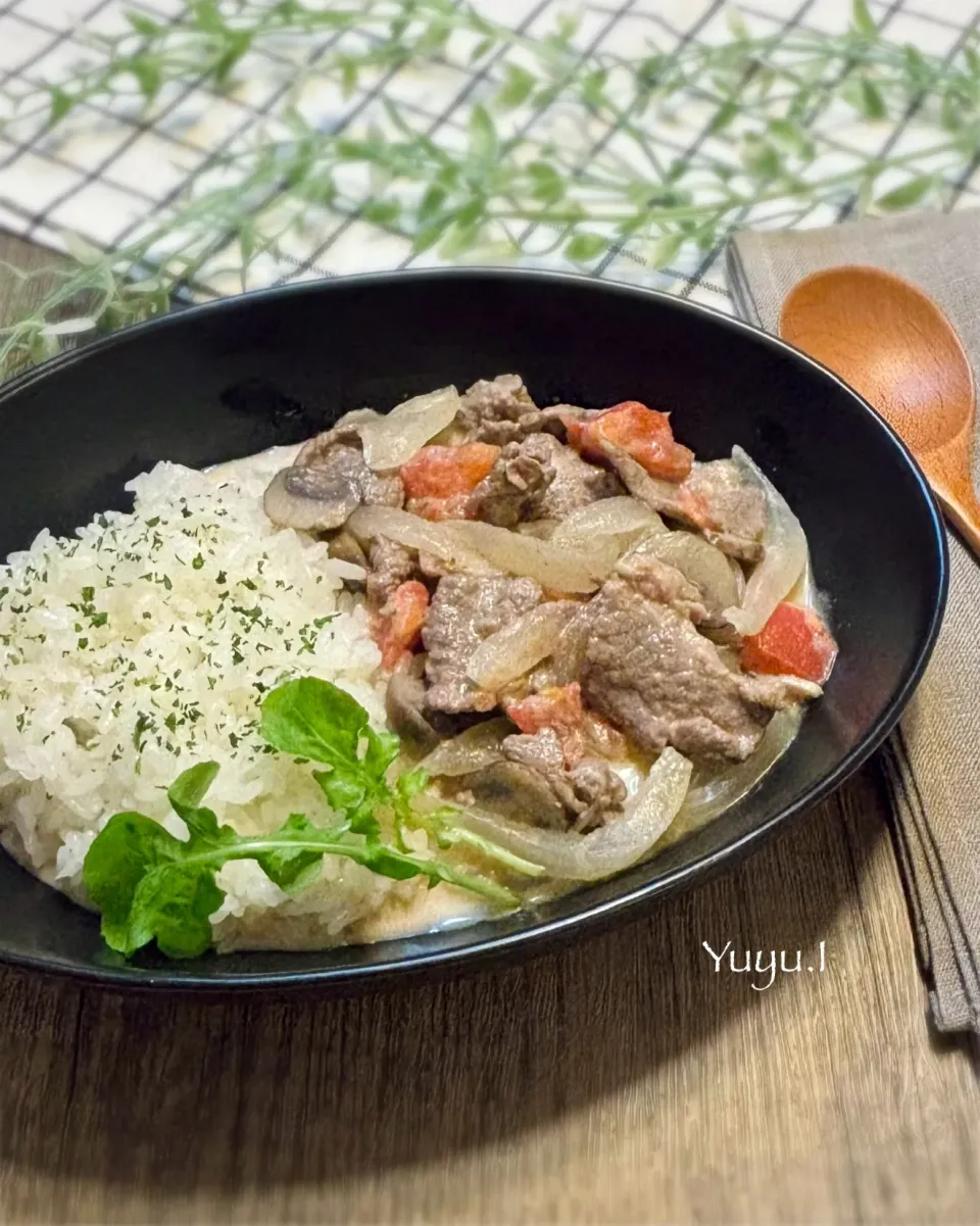 生トマトの白いストロガノフ|ゆーこどんさん