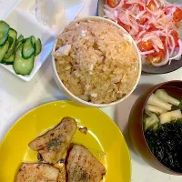 おっさんご飯　鯛めし　真鯛のカルパッチョ　真鯛のみムニエル　汁　漬け物|ひげおやじさん