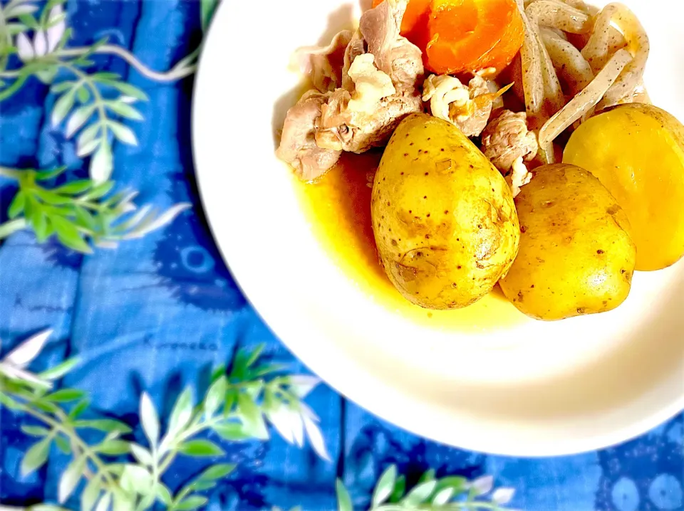 🥔肉じゃが🥔|U・x・Uchokoさん