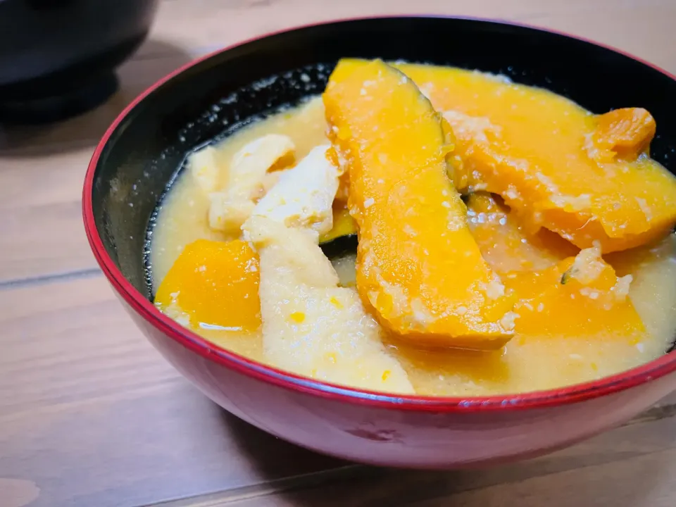 かぼちゃと油揚げの鶏だし味噌汁|ご飯はん♪さん