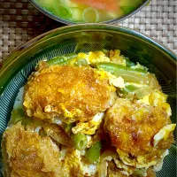 牡蠣フライ丼| すくらんぶるえっぐさん