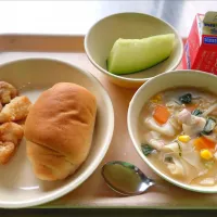 今日の給食(6/12)|えっちゃんさん