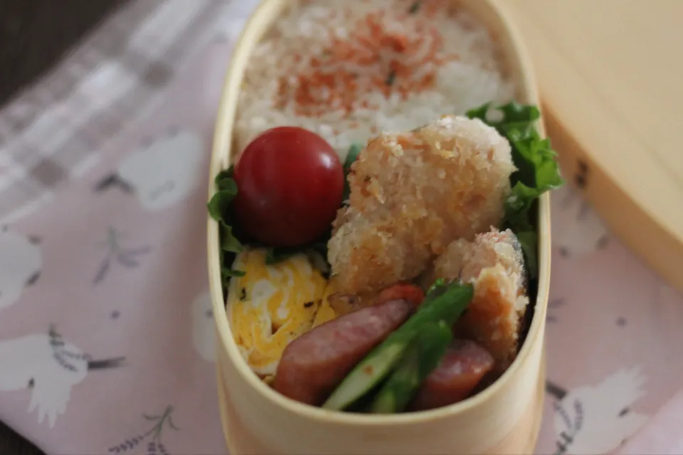 さくらますのフライ弁当|ちいさなしあわせキッチンさん