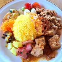 ポークビンダルーと和風キーマの合掛け|yyyu_uiiiさん