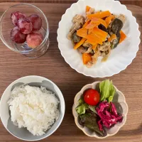 豚バラと野菜の味噌炒めメインのお夕飯for kids🌛|みーぬさん