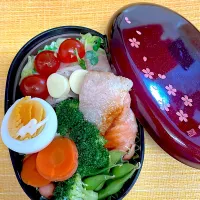 JK弁当🍱鮭モリモリ！| ティーダさん
