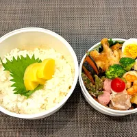高校生息子のお弁当🍱 唐揚げと海老カクテル弁当🍱|Snow10さん