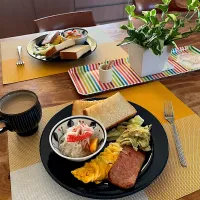 ローゼルさんちの朝ごはん　2025・6・13|ローゼルさん