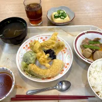 寮の晩ごはん😋|すかラインさん