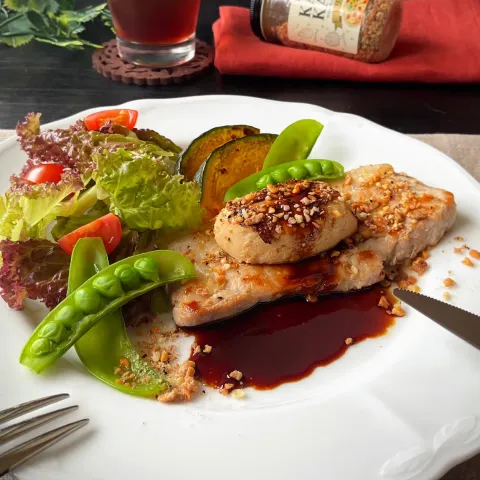 「カリカリトリュフ」を使ってみたSnapdishの料理・レシピ写真:カリカリトリュフdeポークソテー