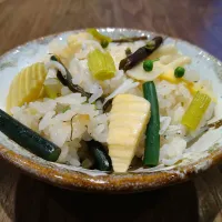しらすと山菜の炊き込みご飯| 古尾谷りかこさん