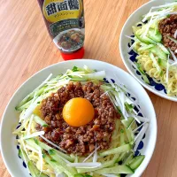 炸醤麺