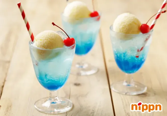 カスタードバニラアイスのクリームソーダ|ニップン公式アカウントさん