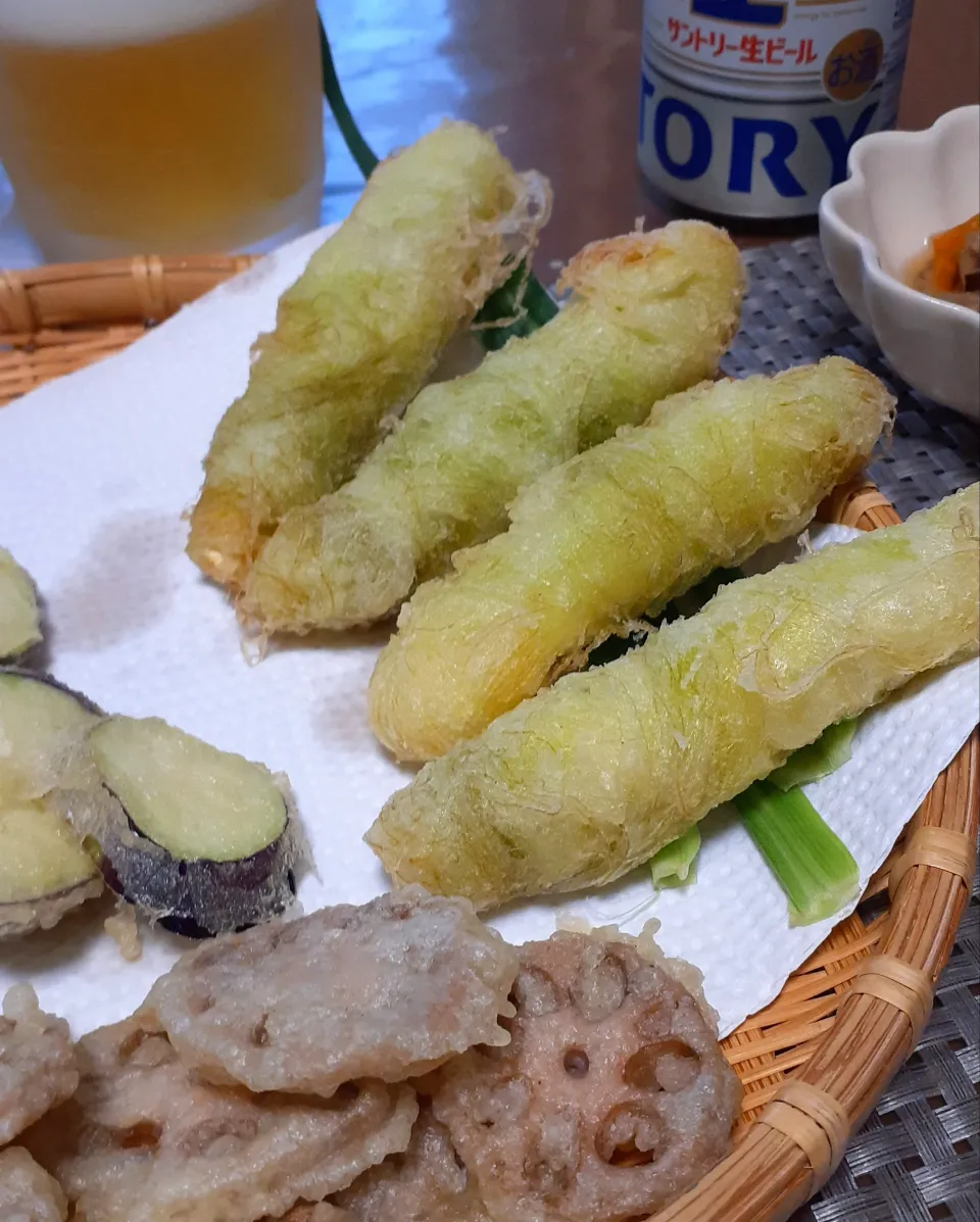 ヤングコーンのひげ巻き揚げ🌽|びせんさん