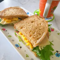 たまごチーズサラダサンド🥪|Sakuraさん