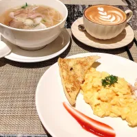 Morning breakfast beef pho, scrambled eggs with cheese, French toast, potato tuna salad with hot latte 💯💋😋😍 Hotel grand du lac HCM District 1 (check out day|🍒lynnlicious🍒さん