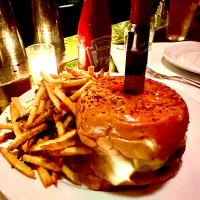Cheeseburger and fries| gonbenさん