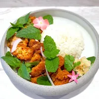 ข้าวยำไก่ทอด|sirakorn owadaさん