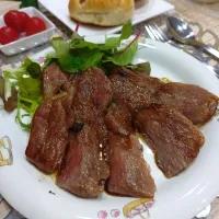 牛肉のタリアータ| あゆみ│ハレシピさん