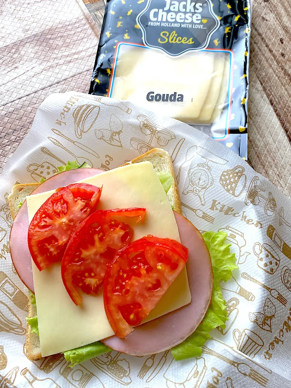 🌸ゴーダスライスチーズで　　　　　　　　　　　　　　サンドウィッチ🌸|kikiさん