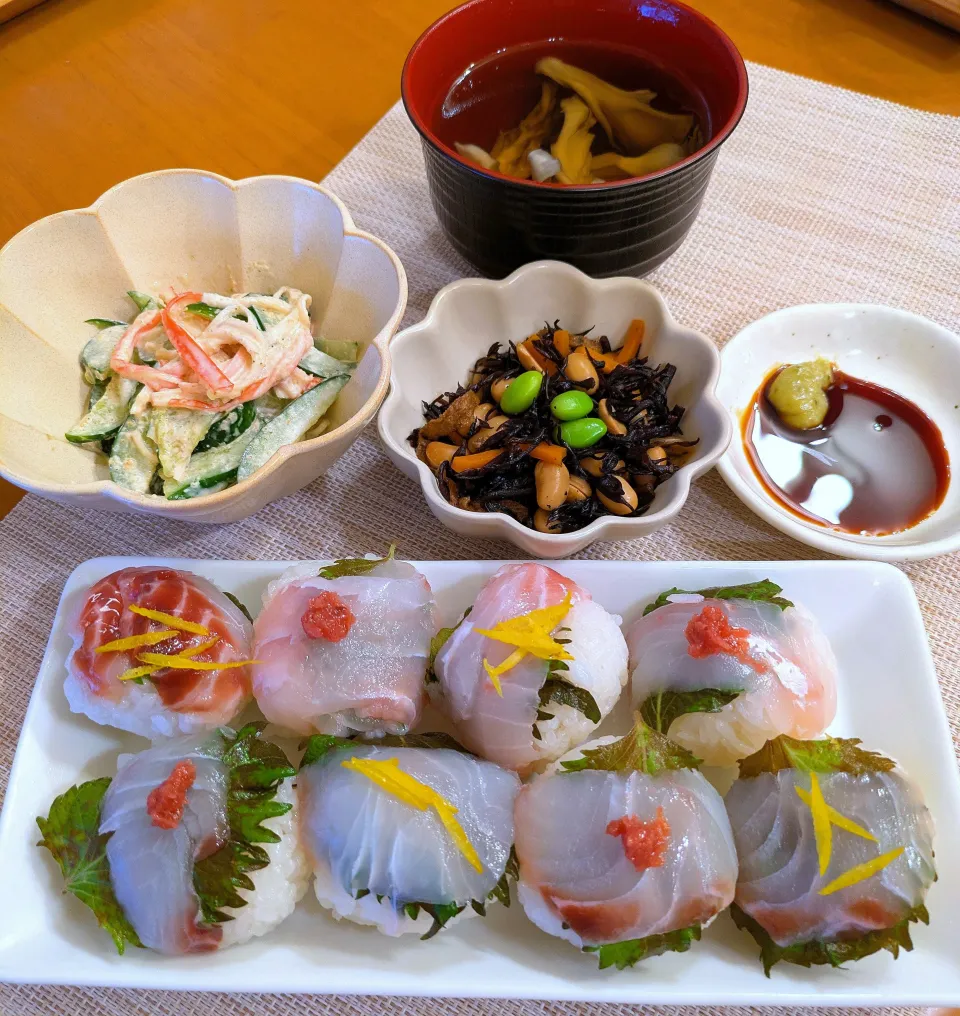 ☆手毬寿司　☆ひじき煮　☆マヨ醤油和え　☆すまし汁|chikakoさん