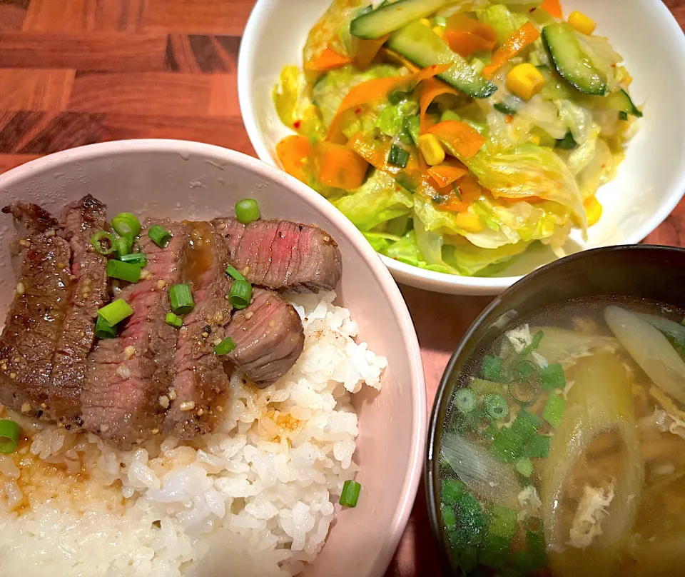 ステーキ丼|♡happyhalloween♡さん
