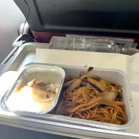 Fried noodles with mushrooms and mushroom porridge|skyblueさん