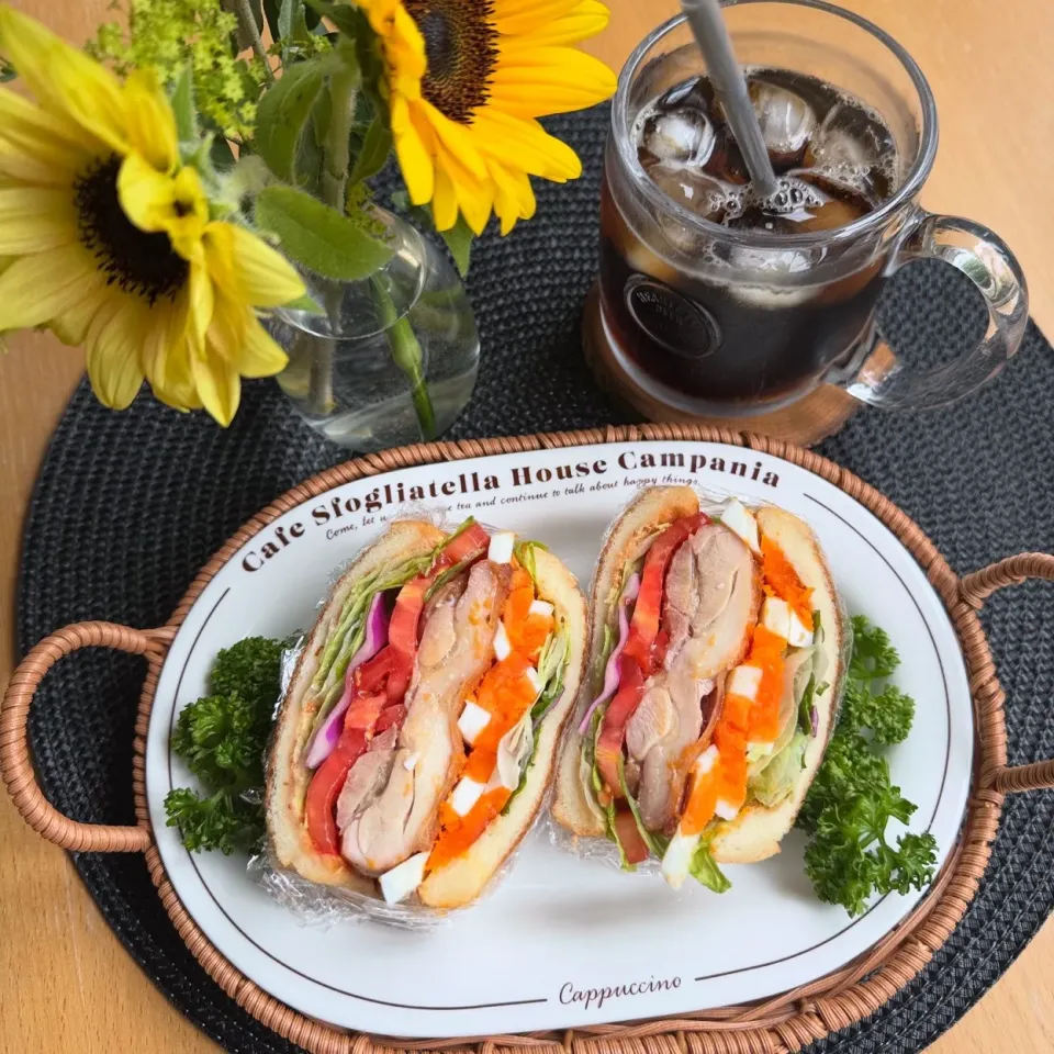 6/15❤︎照り焼きチキンのわんぱくトーストサンド🌱

今日は自宅でのんびりランチ🥪

＊ に志かわ生食パン
＊ 照り焼きチキン
＊ 半熟たまご
＊カットミックスレタス＊トマト|Makinsさん