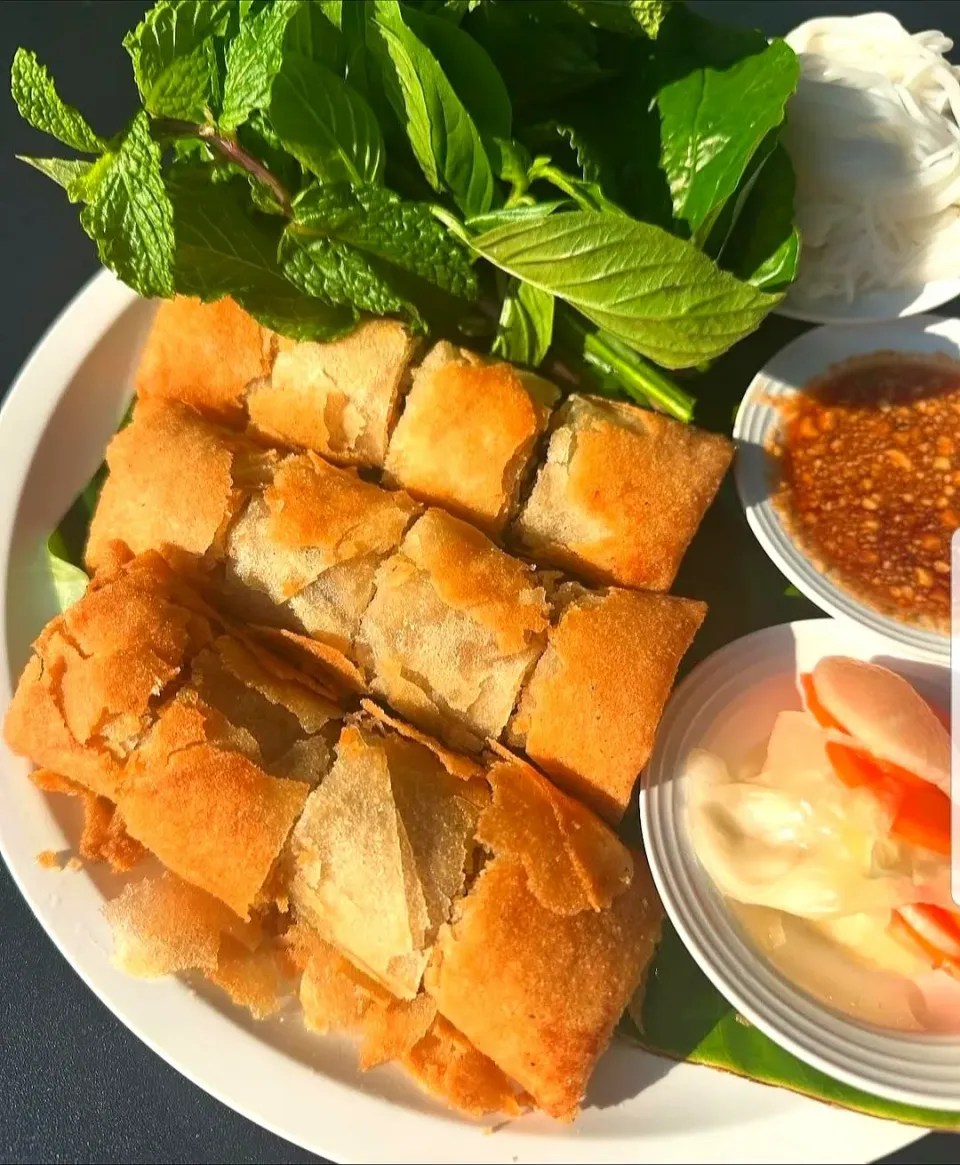 Savory Spring Rolls 🤤|An'leeさん