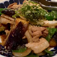 豚バラと茄子の甘辛うまみ炒め|Tommyさん