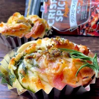 ベーコンチーズ青紫蘇ねじりクリスピースパイスペパーパン