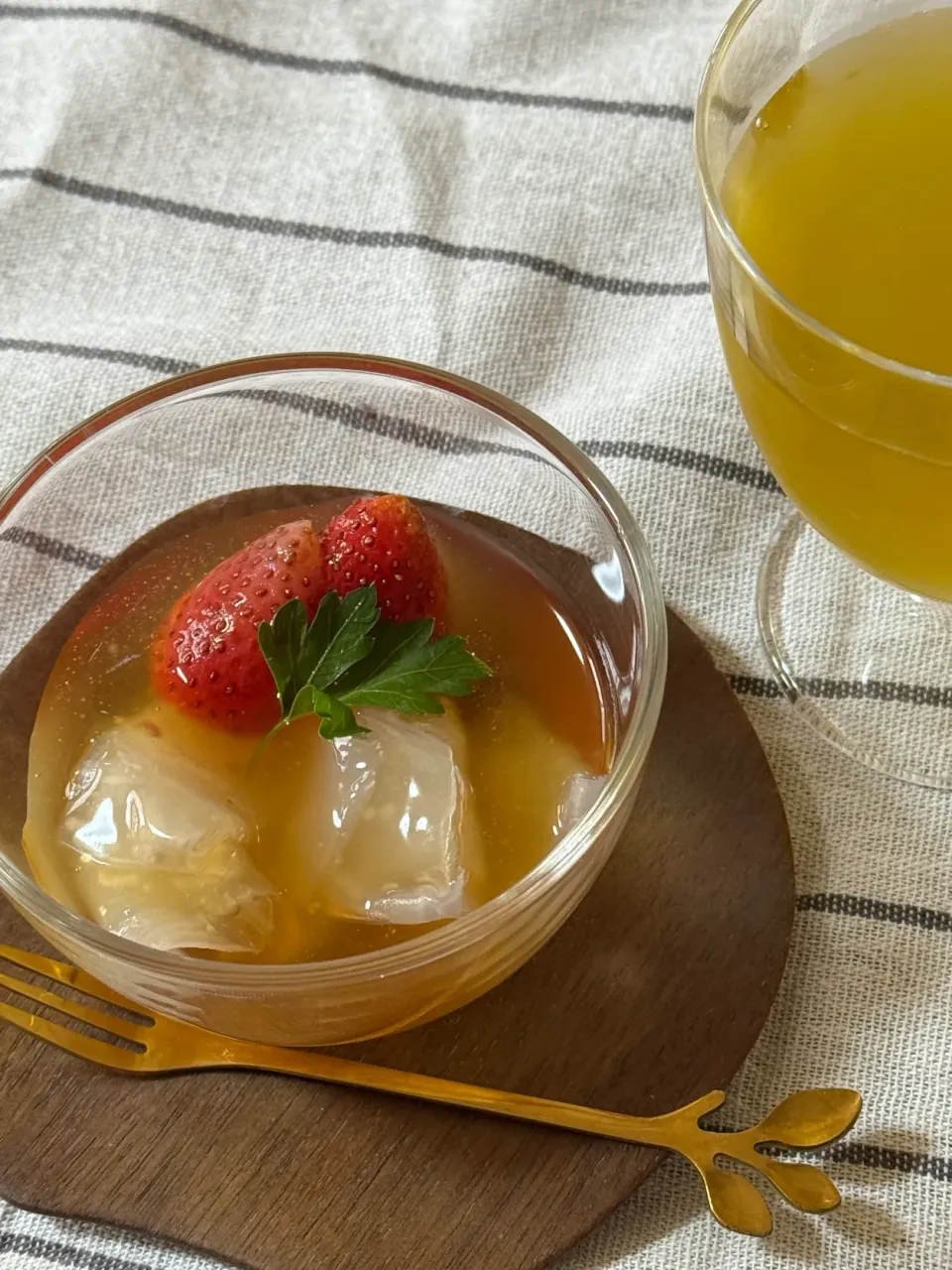 ライスペーパーと麺つゆで作ったみたらしデザート|mimiしろさん